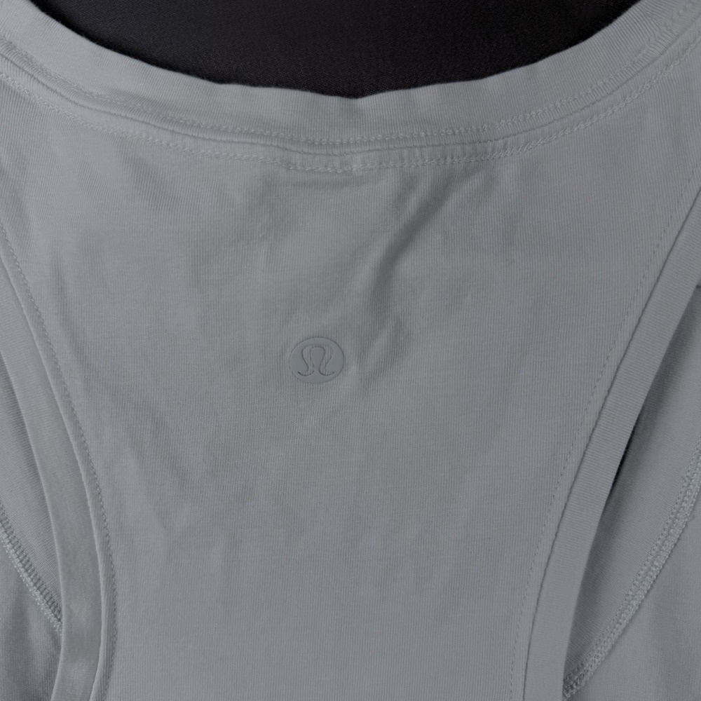 Lululemon Light Gray Racerback Tank Top Scoop Neck Athletic Fit Size 8 - Picture 8 of 9